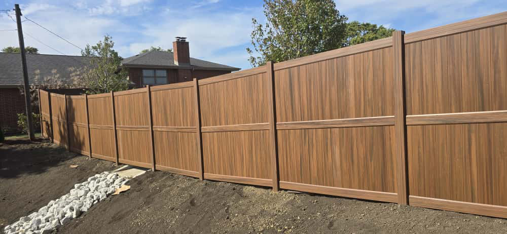 Commercial Vinyl Fence Chicago IL